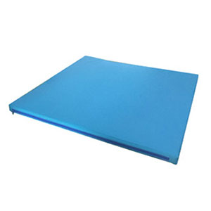 Monochrome floor mat